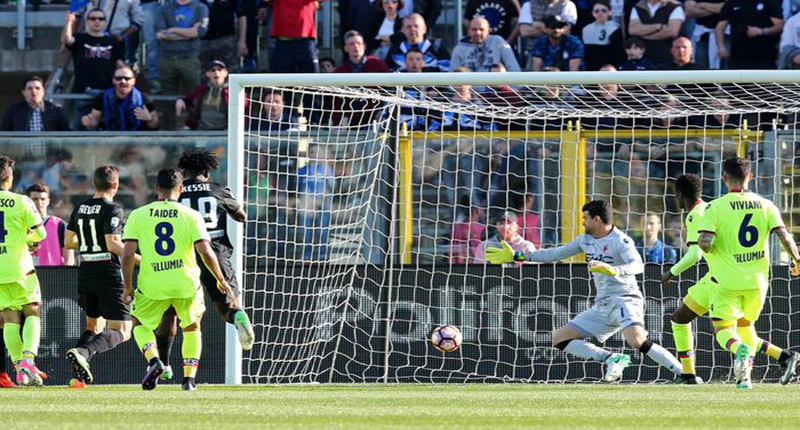 Foto Azione Di Gioco Tra Atalanta E Bologna