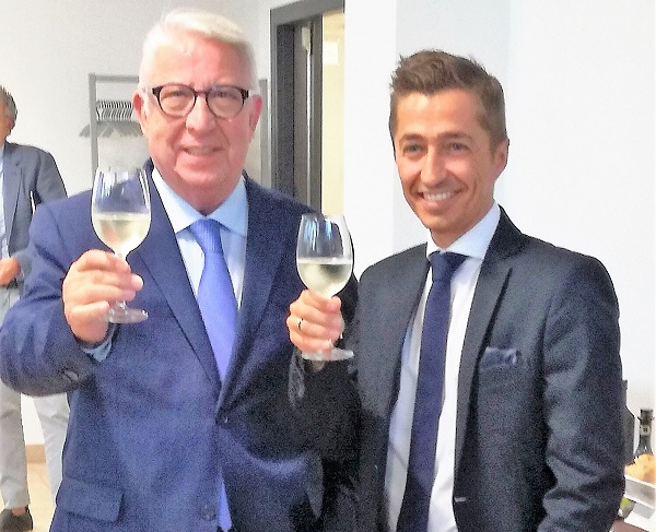 Brindisi Per Siglare Laccordo