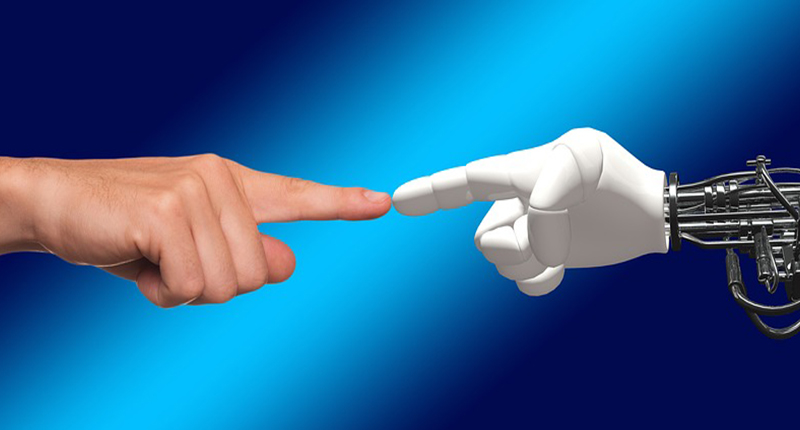 Mano umana e mano robotica