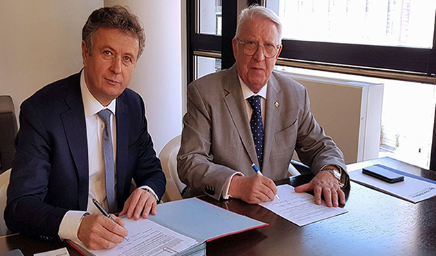Firma Accordo