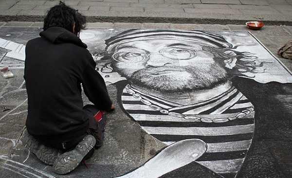 Disegno Di Lucio Dalla Sul Selciato