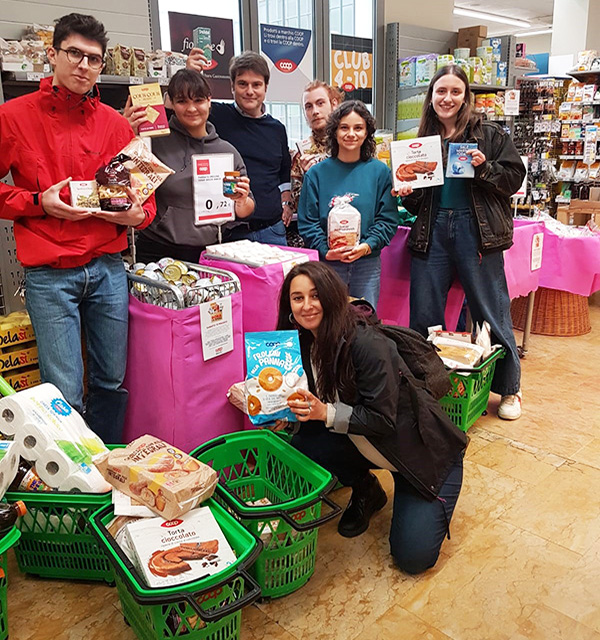 Solidariet A Studenti Di Bologna