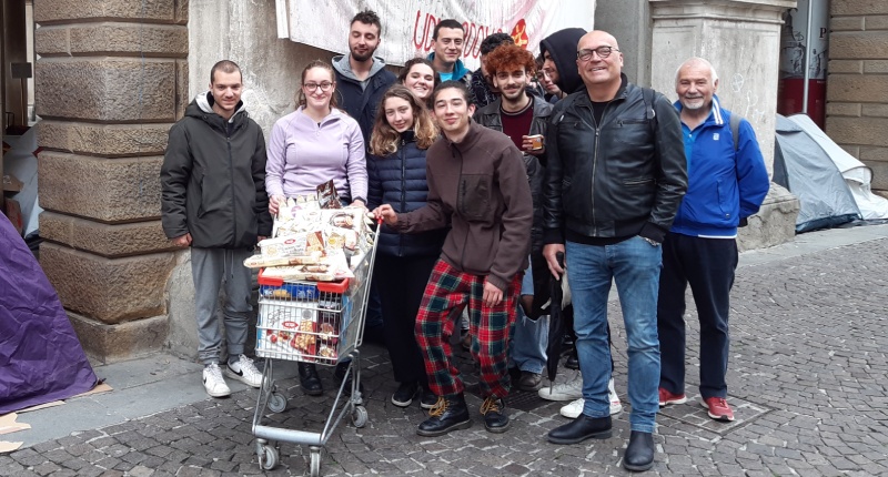 Solidarietà a studenti