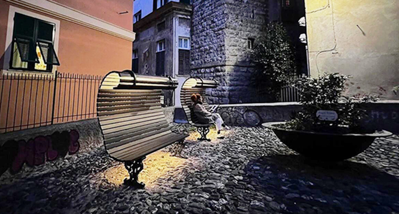 Panchina illuminata a Genoa