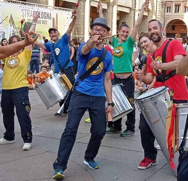Foto Di Repertorio Gruppo Sambarkamo