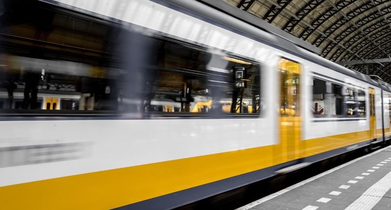 Treno in transito 